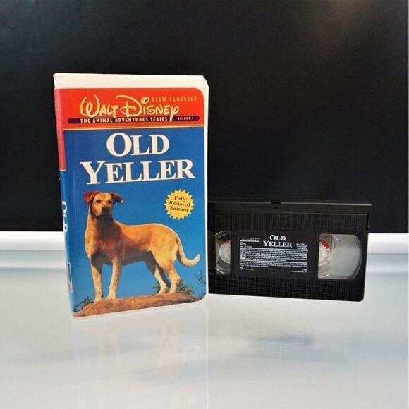 Old Yeller VHS 1998 Clam Shell Walt Disney Film The Animal Adventure Series - Picture 2 of 7